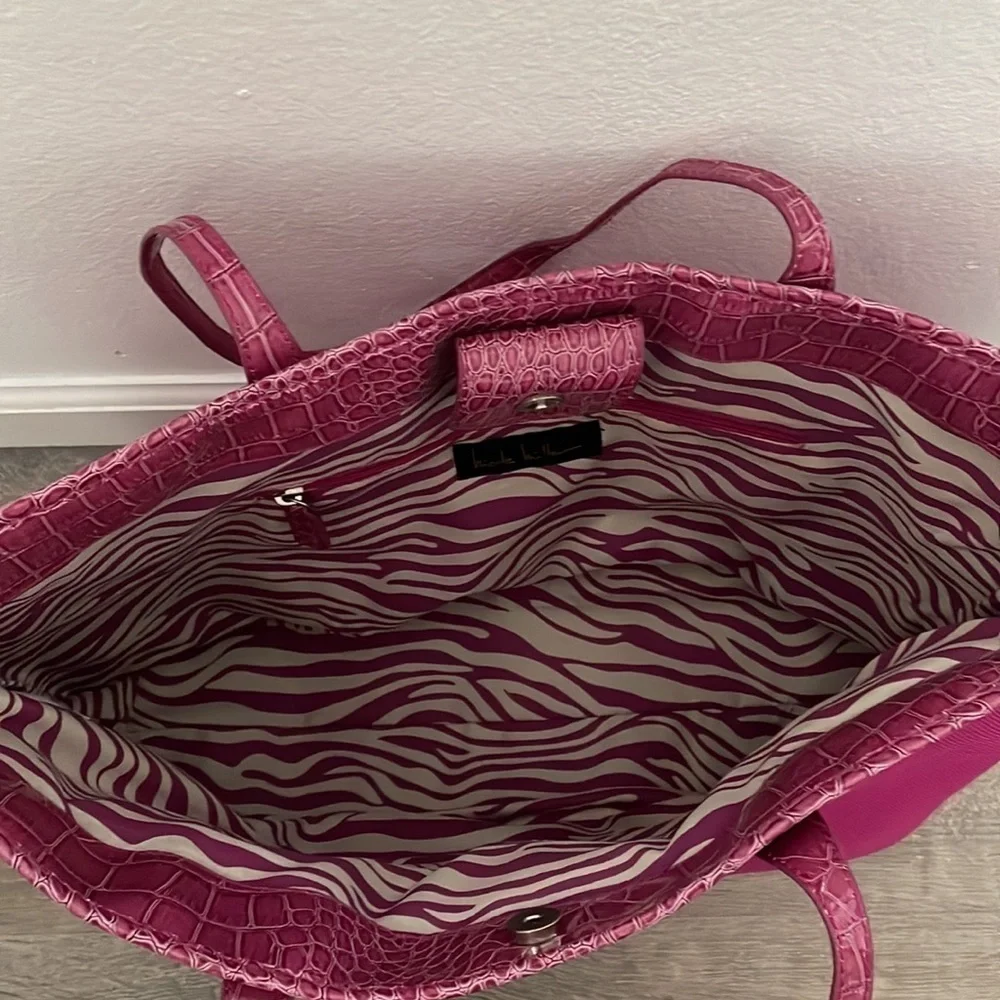 Fuchsia Purse